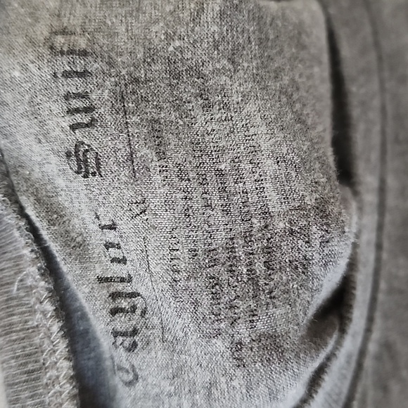 Taylor Swift Reputation Tee XL - Picture 6 of 6